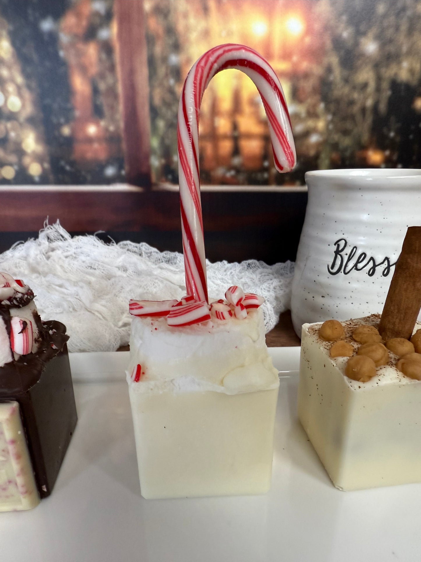 Peppermint White Chocolate Hot Cocoa Bomb